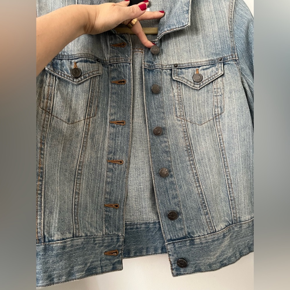 BDG Light Wash Denim Jacket - Blue